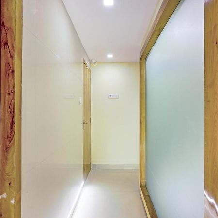 Bkc Corporate Hostel Ac Dormitory Mumbai Exteriör bild