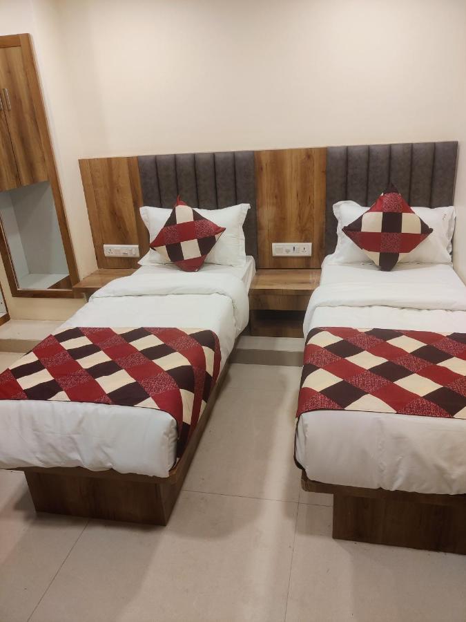 Bkc Corporate Hostel Ac Dormitory Mumbai Exteriör bild