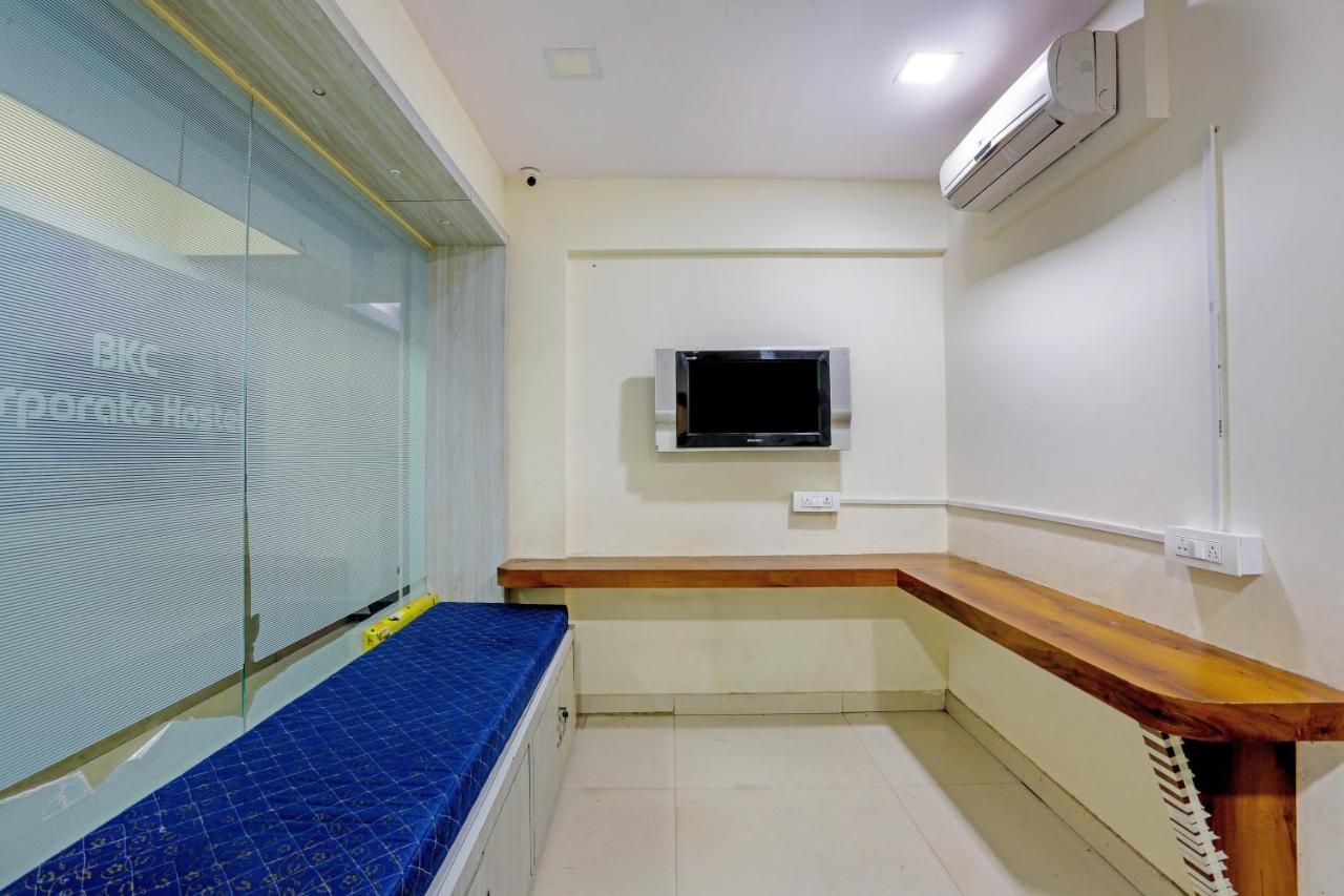 Bkc Corporate Hostel Ac Dormitory Mumbai Exteriör bild